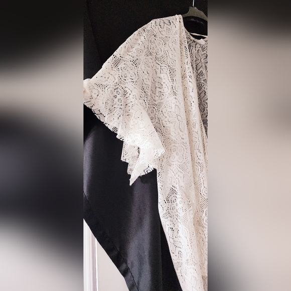 Mudd Cream Color Beach Cover-up Lacey Ruffle Sleeve Ladies Woman 1 Size Fits All - Picture 4 of 7